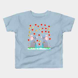 SKIING MICE - WINTER SPORTS Kids T-Shirt